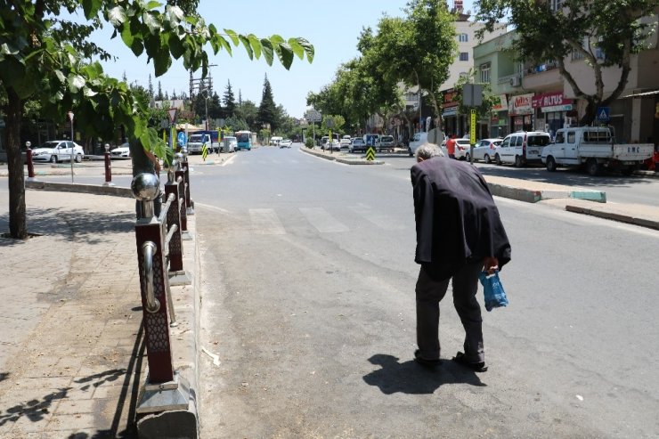 10 yıldır eşinin mezarını her gün ziyaret ediyor