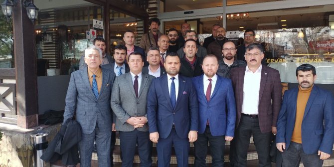 hak-is-konfederasyonu-kahramanmaras-il-baskani-sube-baskani-mehmet-akif-dag-bolgede-gorev-yapan-gazetecilerle-bir-araya-geldi.jpeg