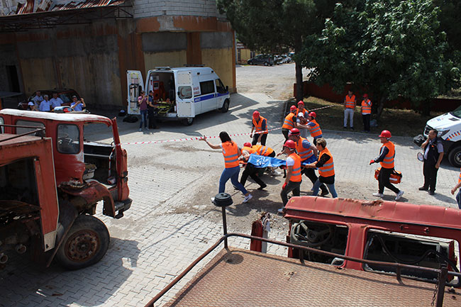 kahramanmaras’ta-ogretmenlerden-dogal-afet-tatbikati2.jpg